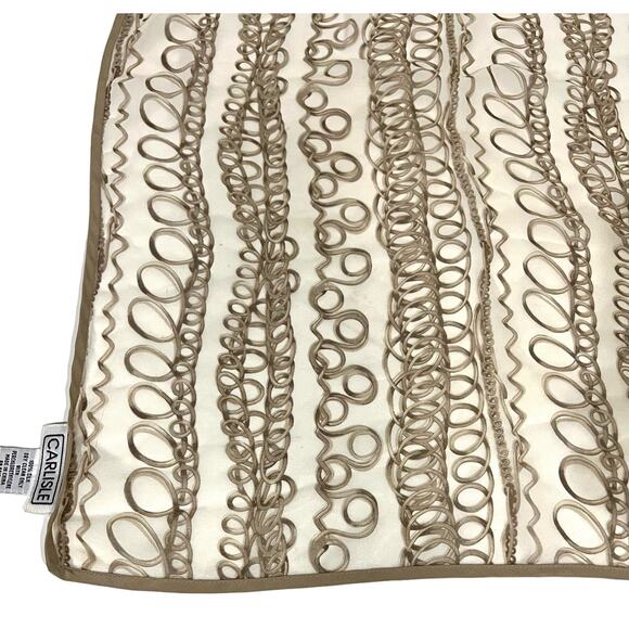 Carlisle Vintage Women’s Silk Scarf Ivory Gold Chains Hand Rolled Edges 16x17 - Picture 2 of 6